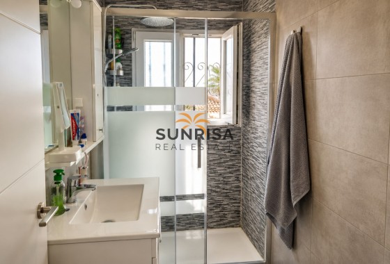 Bungalow · Revente - Torrevieja · Alicante · Espagne