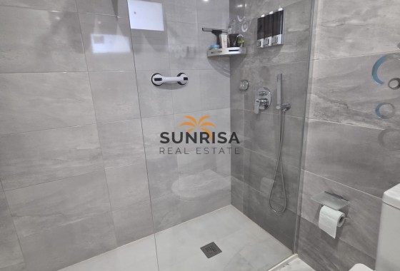 Appartement · Herverkoop - Villamartin · Alicante · Spanje
