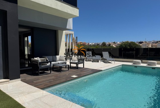 Villa · Reventa - Orihuela Costa · Alicante · España