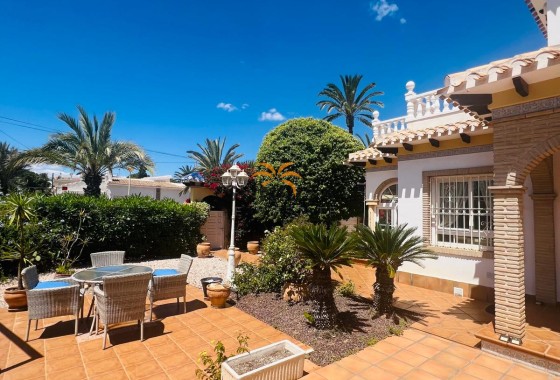 Villa · Reventa - Orihuela Costa · Alicante · España