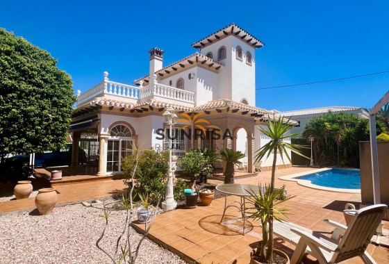 Villa · Reventa - Orihuela Costa · Alicante · España