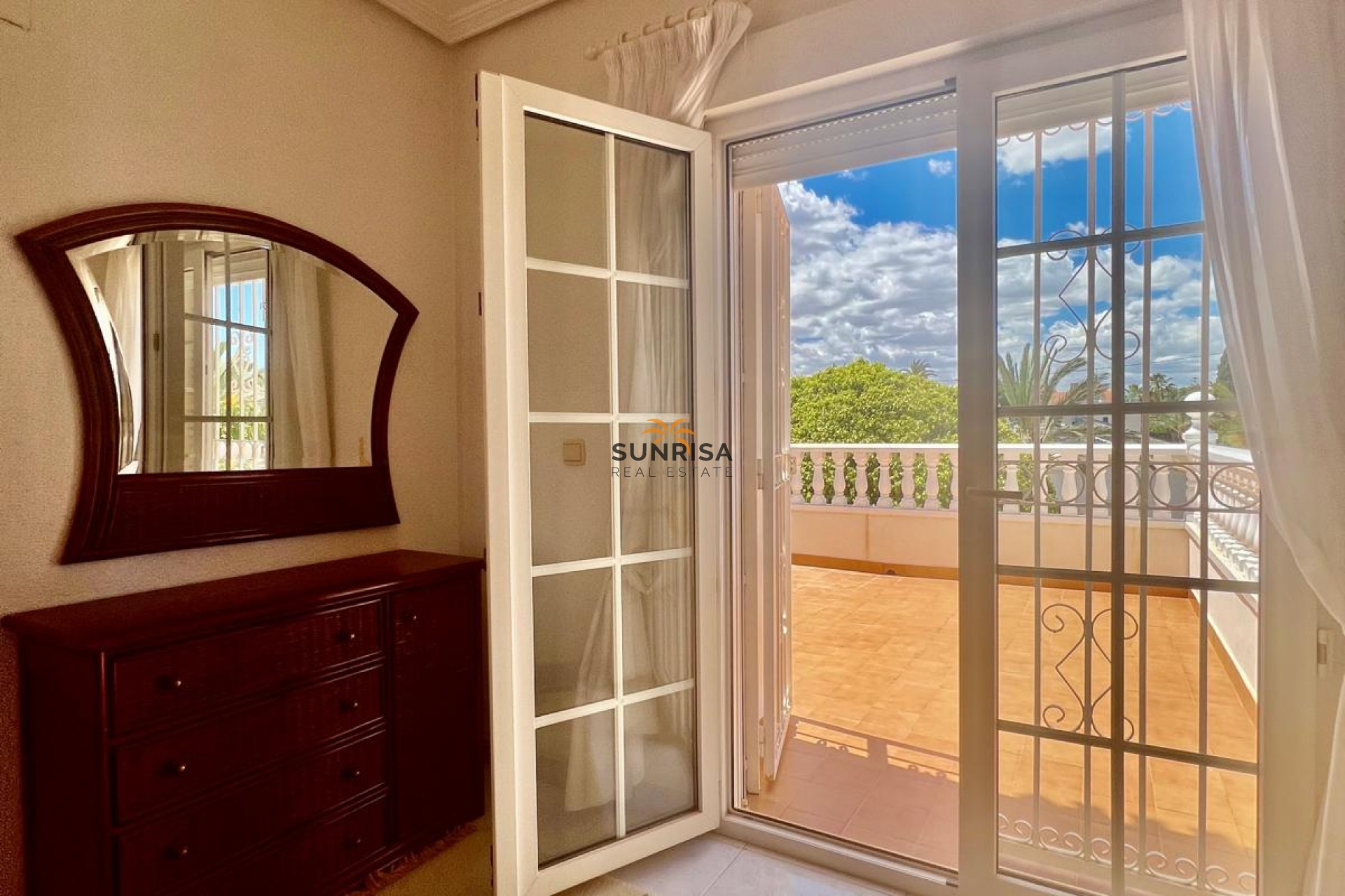 Herverkoop - Villa - Orihuela Costa