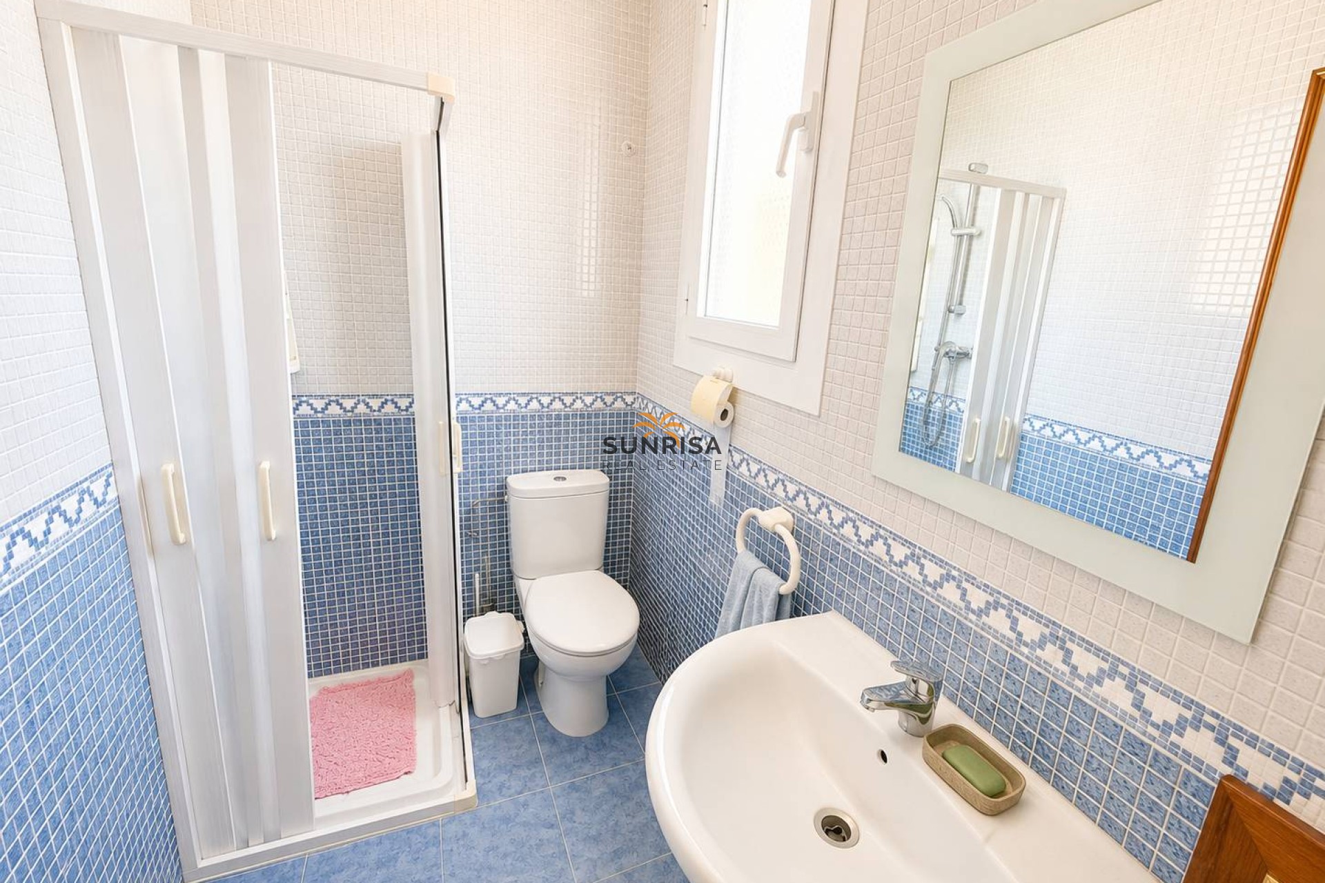 Herverkoop - Twee-onder-een-kapwoning - Torrevieja