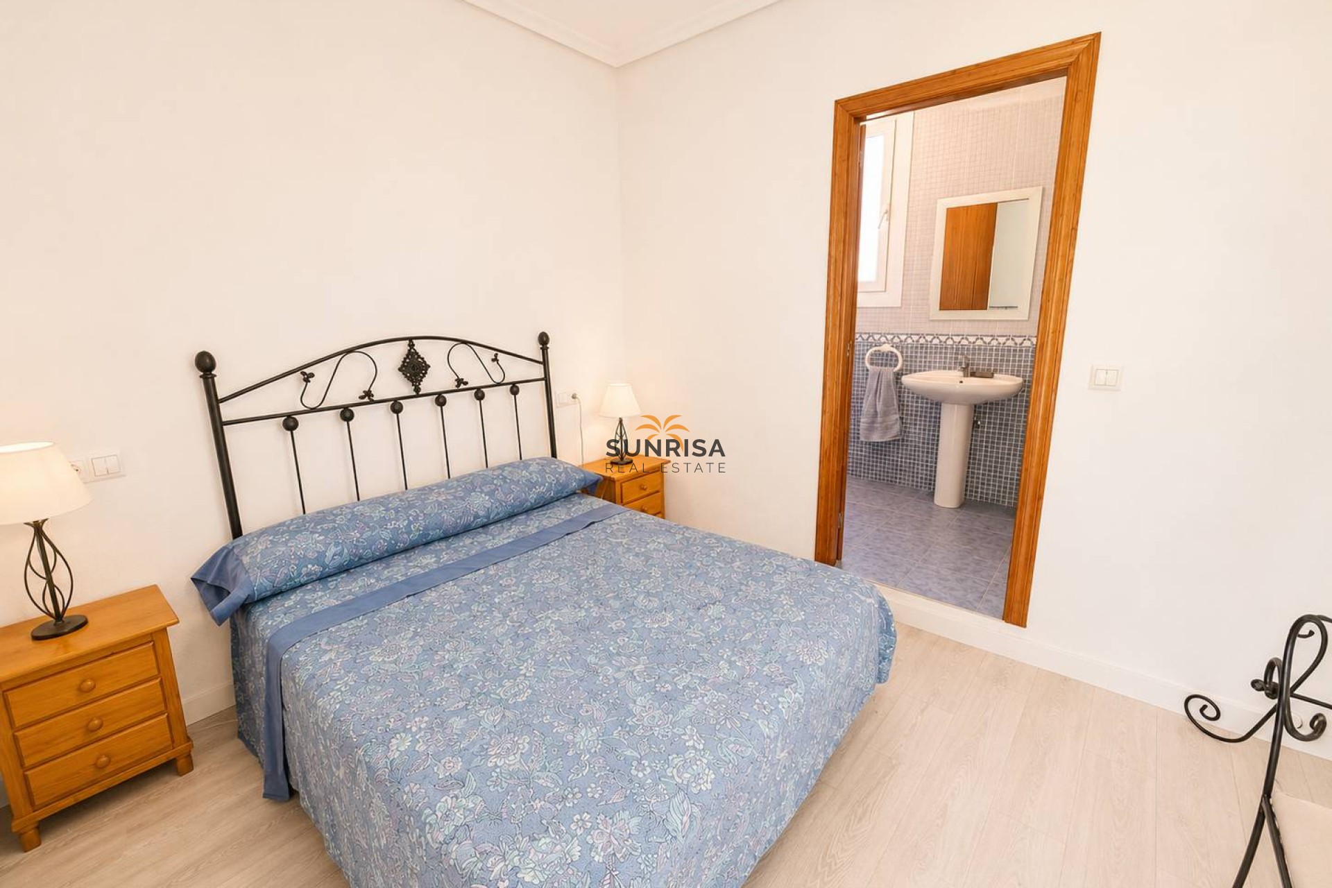 Herverkoop - Twee-onder-een-kapwoning - Torrevieja