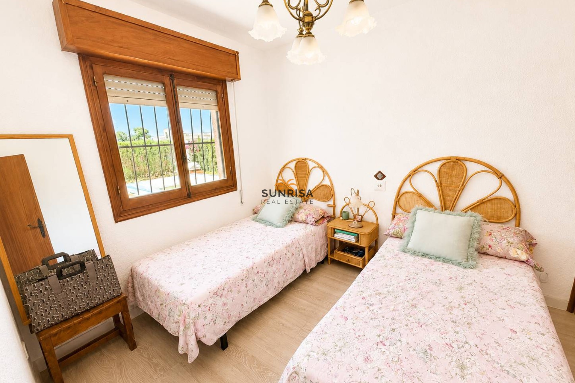 Herverkoop - Twee-onder-een-kapwoning - Torrevieja