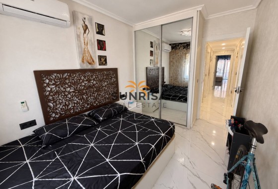 Apartamento · Reventa - Torrevieja · Alicante · España