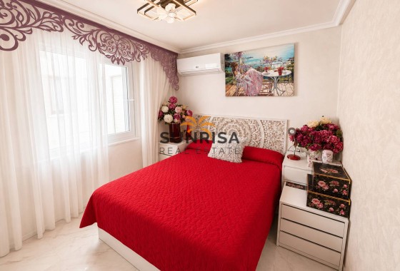 Apartamento · Reventa - Torrevieja · Alicante · España