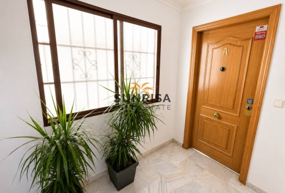 Apartamento · Reventa - Torrevieja · Alicante · España