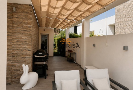 Villa · Herverkoop - Algorfa · Alicante · Spanje