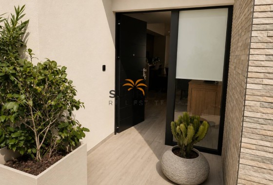 Villa · Herverkoop - Algorfa · Alicante · Spanje