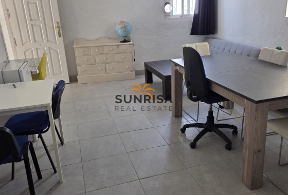 Local comercial · Reventa - Orihuela · La Aparecida · Alicante · España