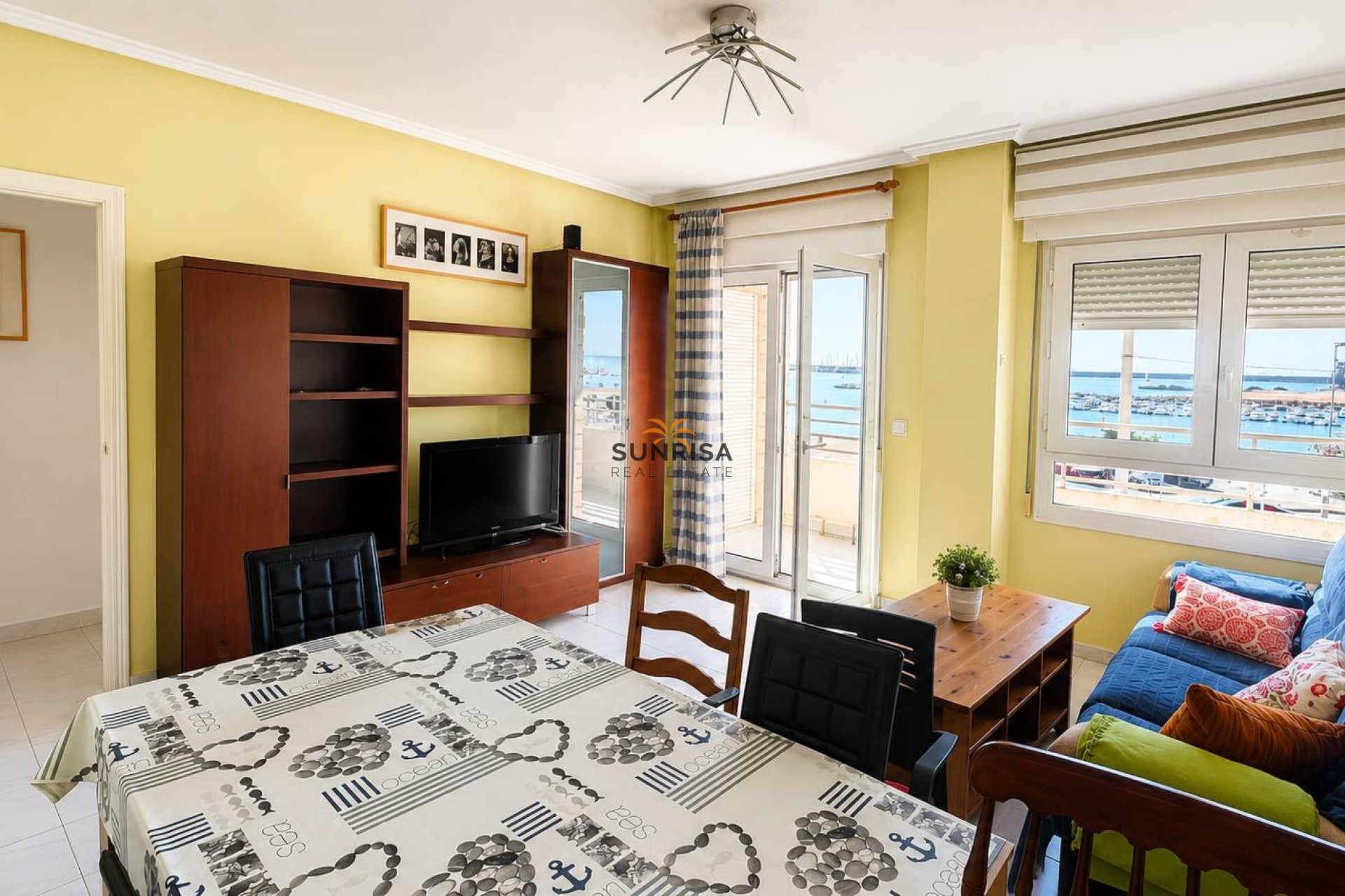 Resale - Apartment - Torrevieja