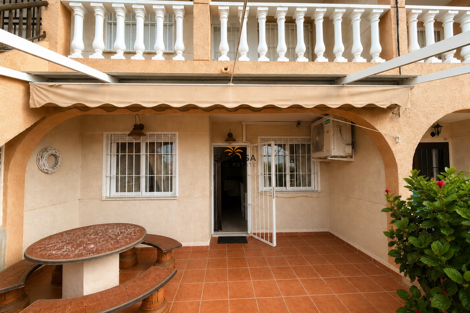 Resale - Bungalow - Torrevieja