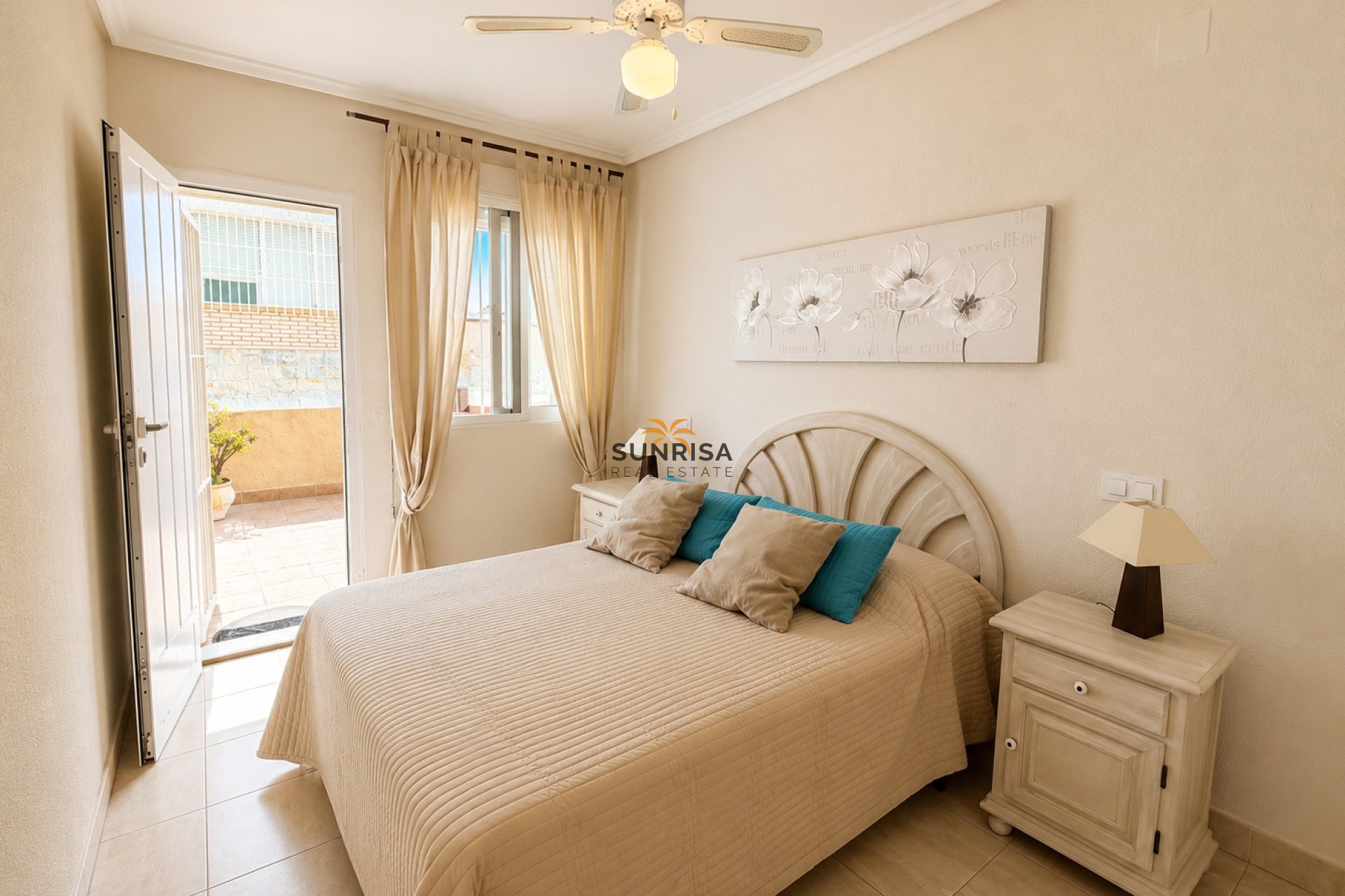 Resale - Bungalow - Torrevieja