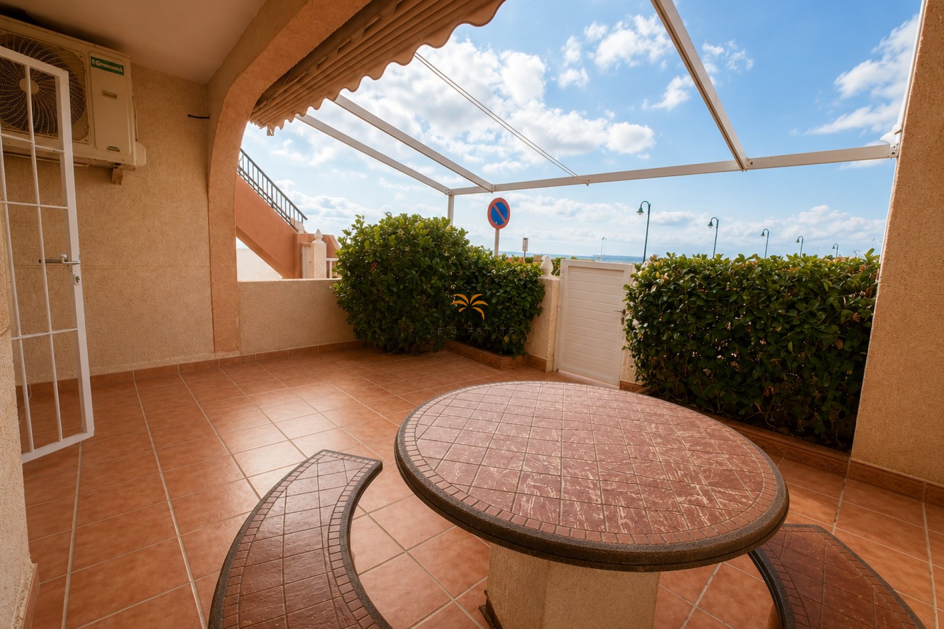 Resale - Bungalow - Torrevieja
