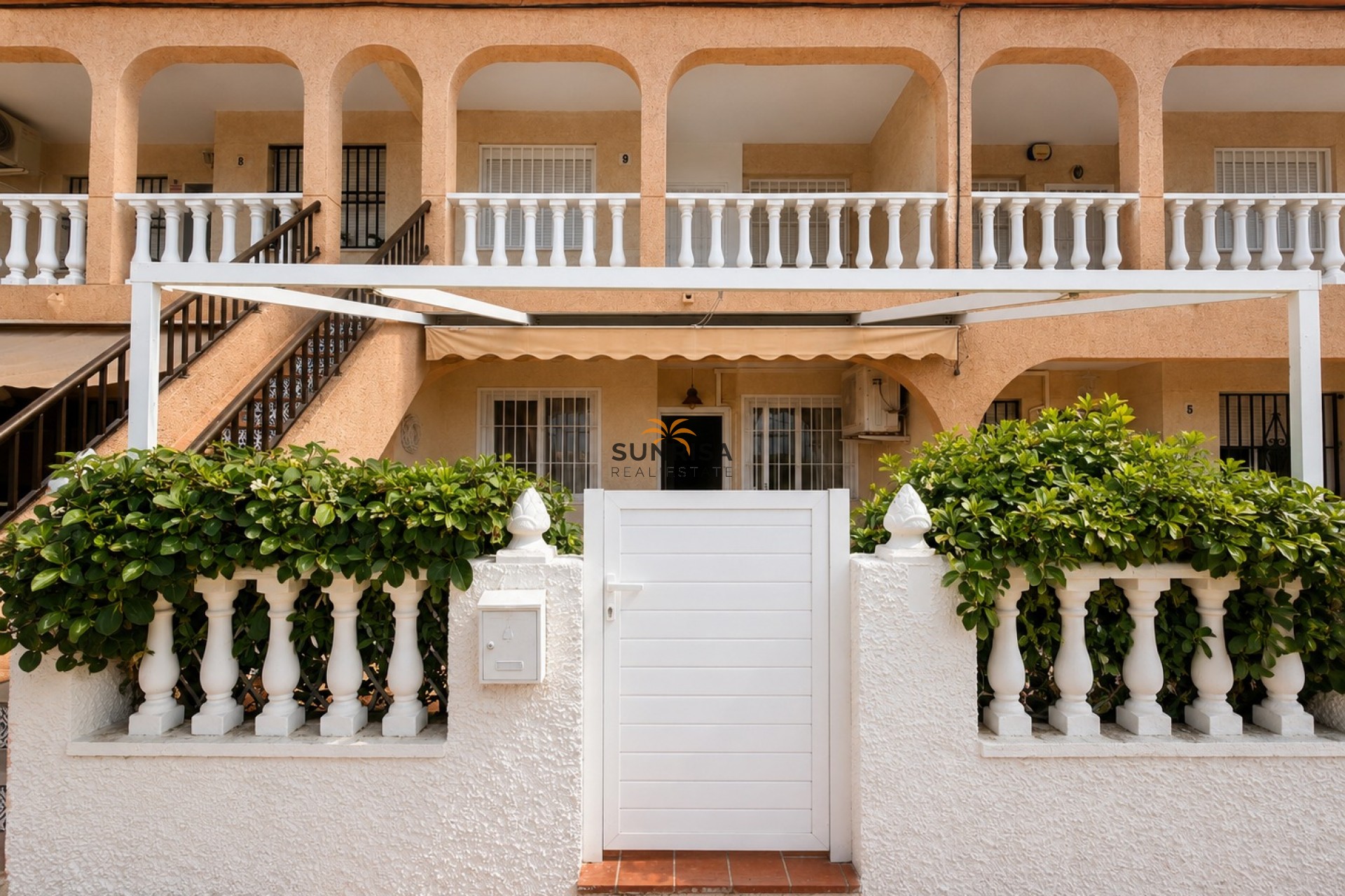 Resale - Bungalow - Torrevieja