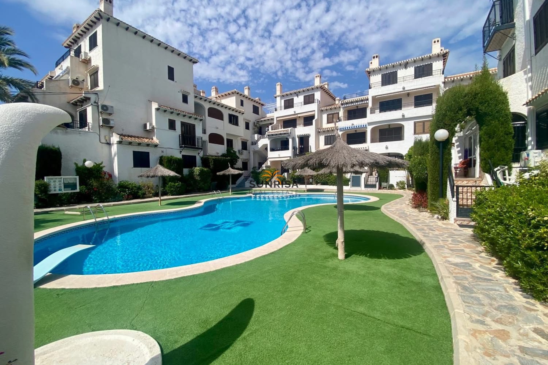 Resale - Apartment - Orihuela Costa