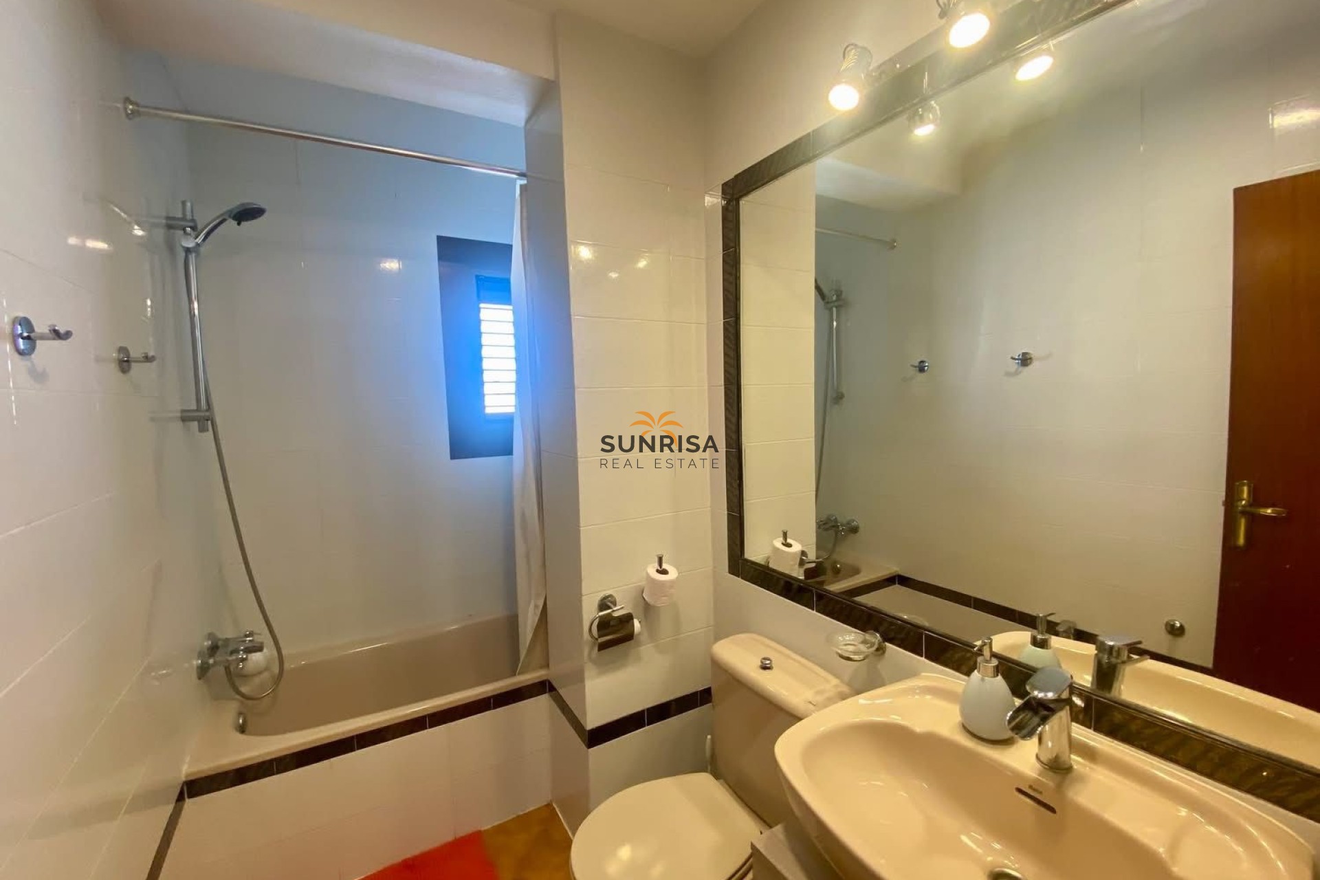 Resale - Apartment - Orihuela Costa