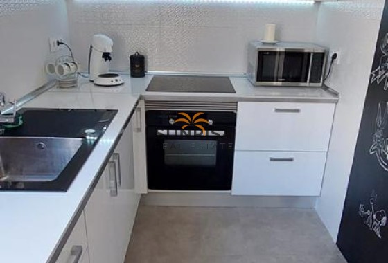 Appartement · Revente - Torrevieja · Playa del Acequión · Alicante · Espagne