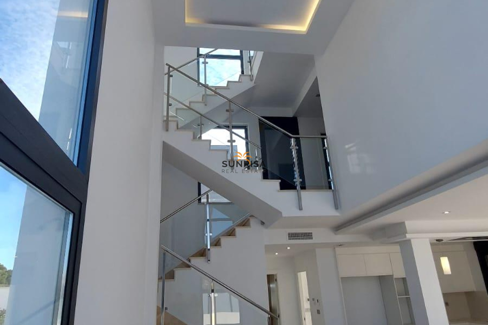Resale - House - Torrevieja