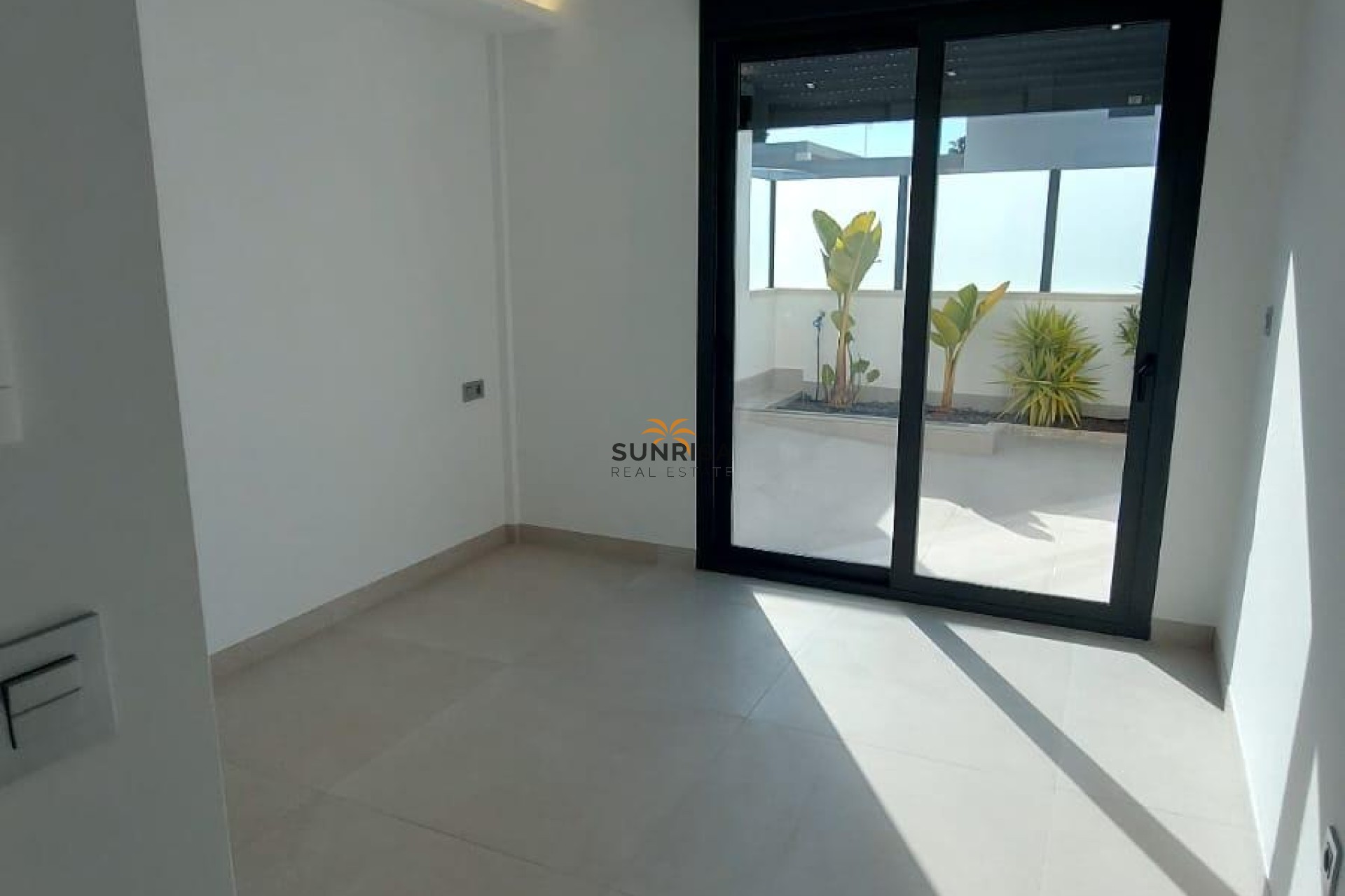 Resale - House - Torrevieja