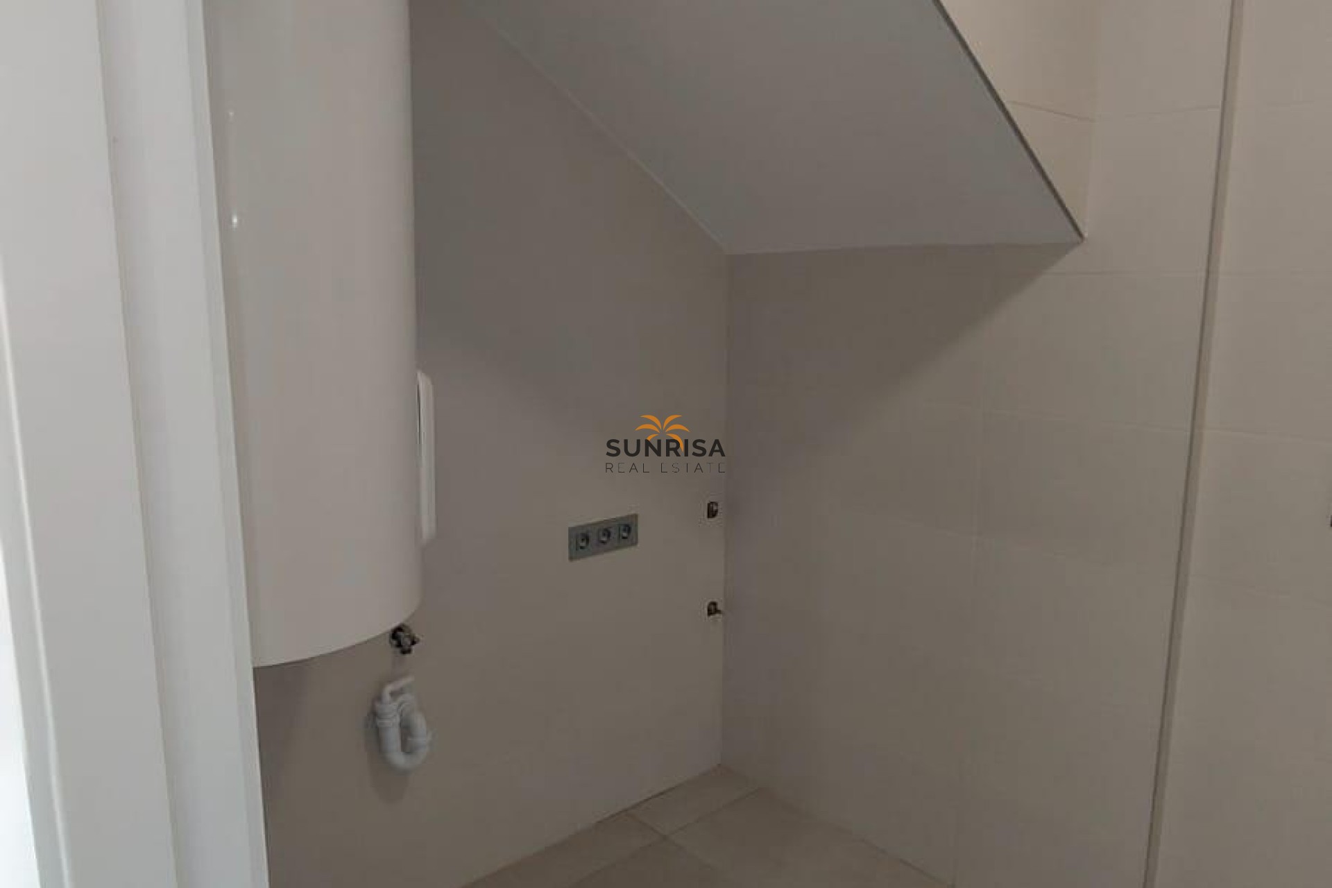 Resale - House - Torrevieja