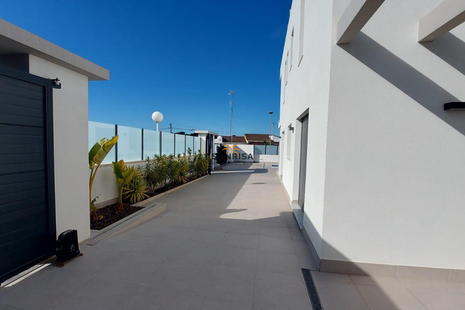 Resale - House - Torrevieja