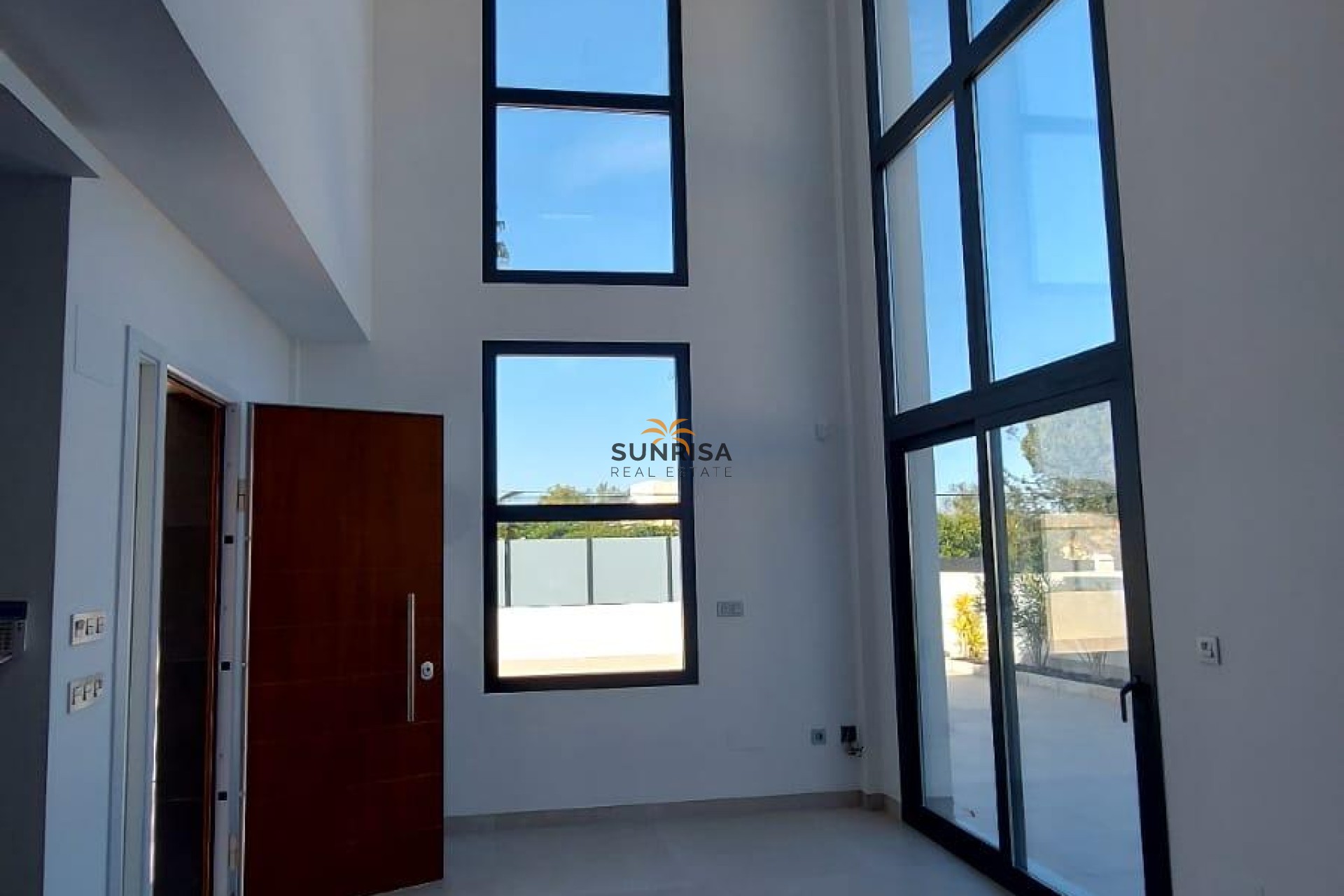 Resale - House - Torrevieja