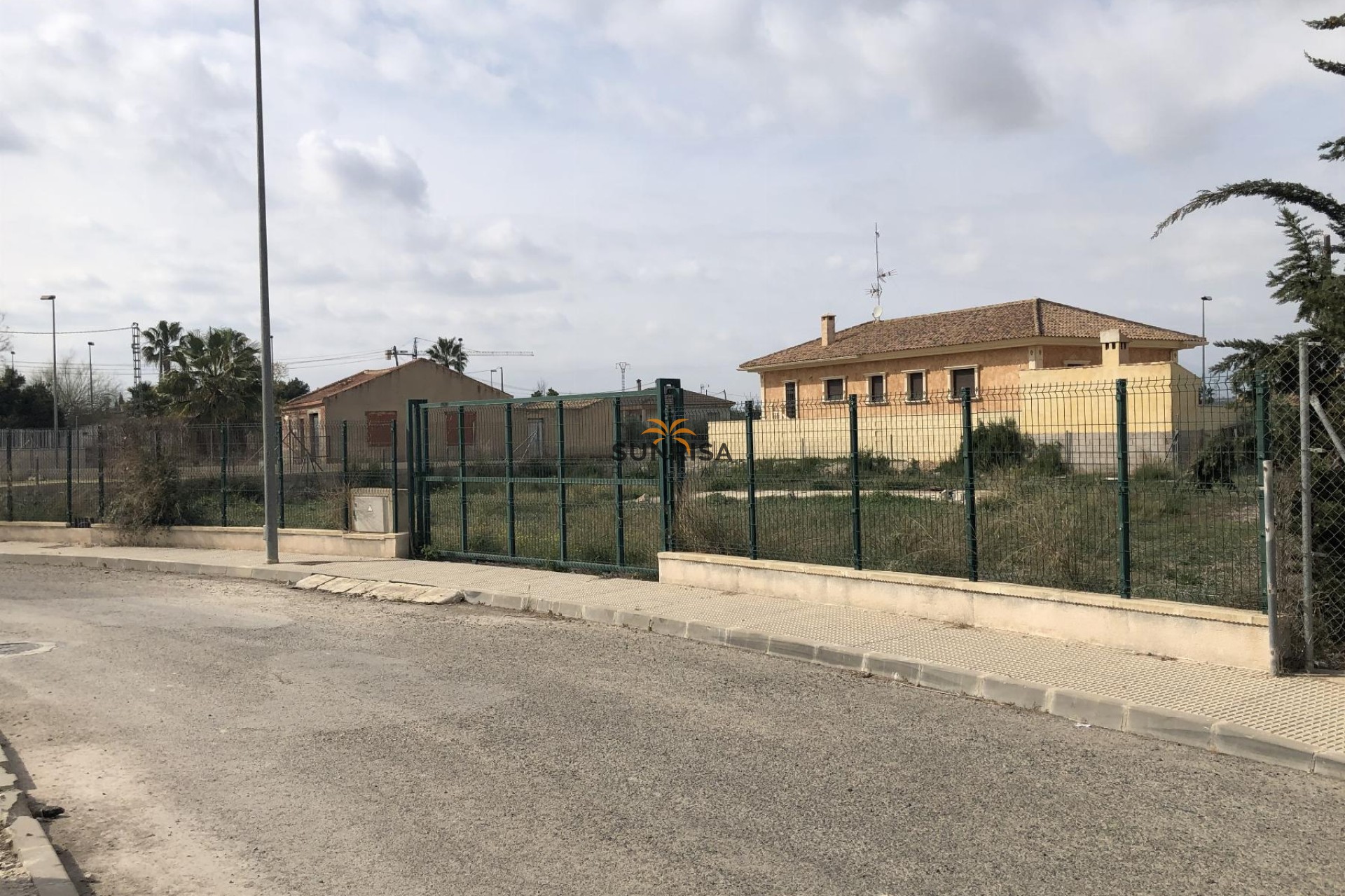 Resale - Land - Benferri