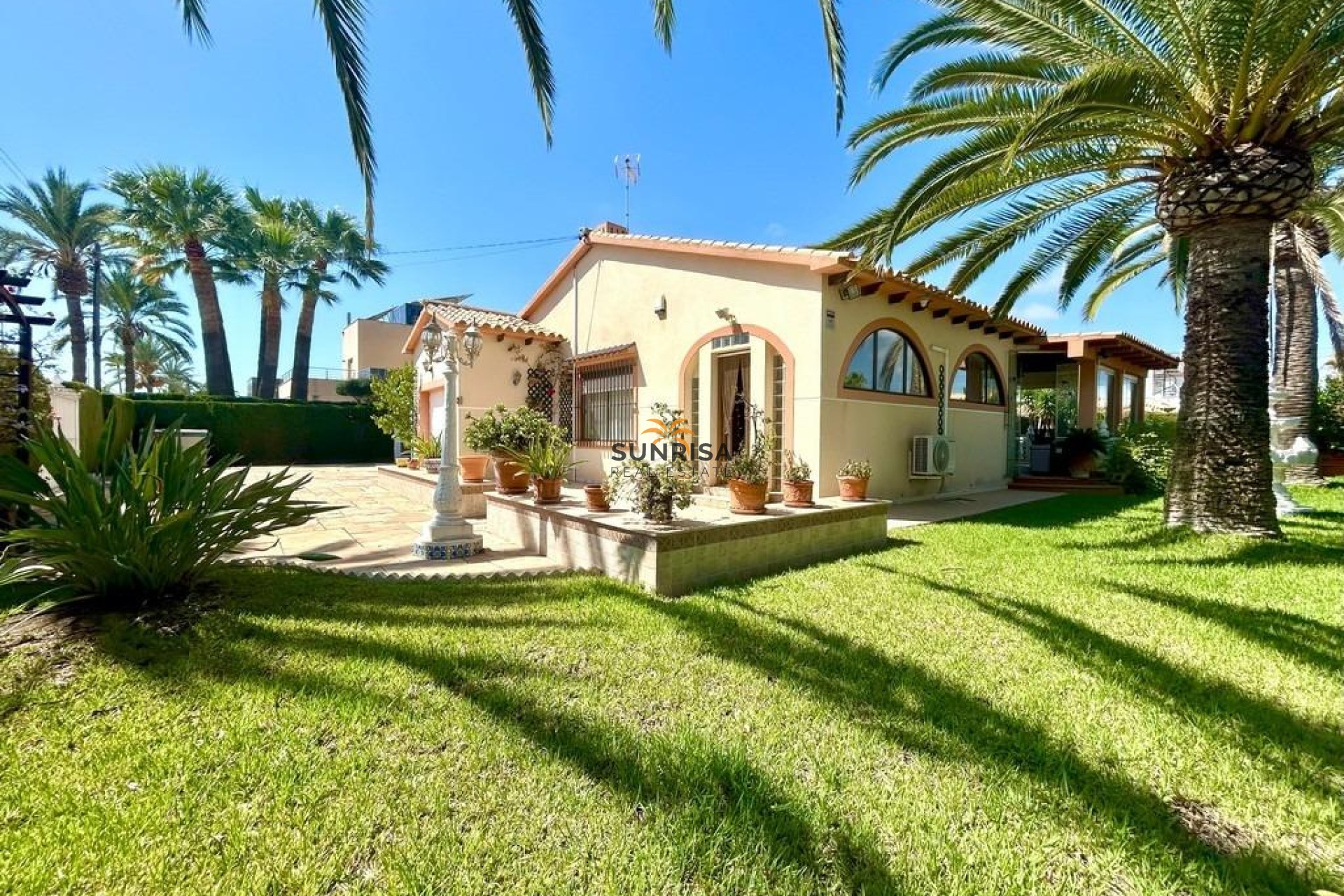 Herverkoop - Villa - Orihuela Costa