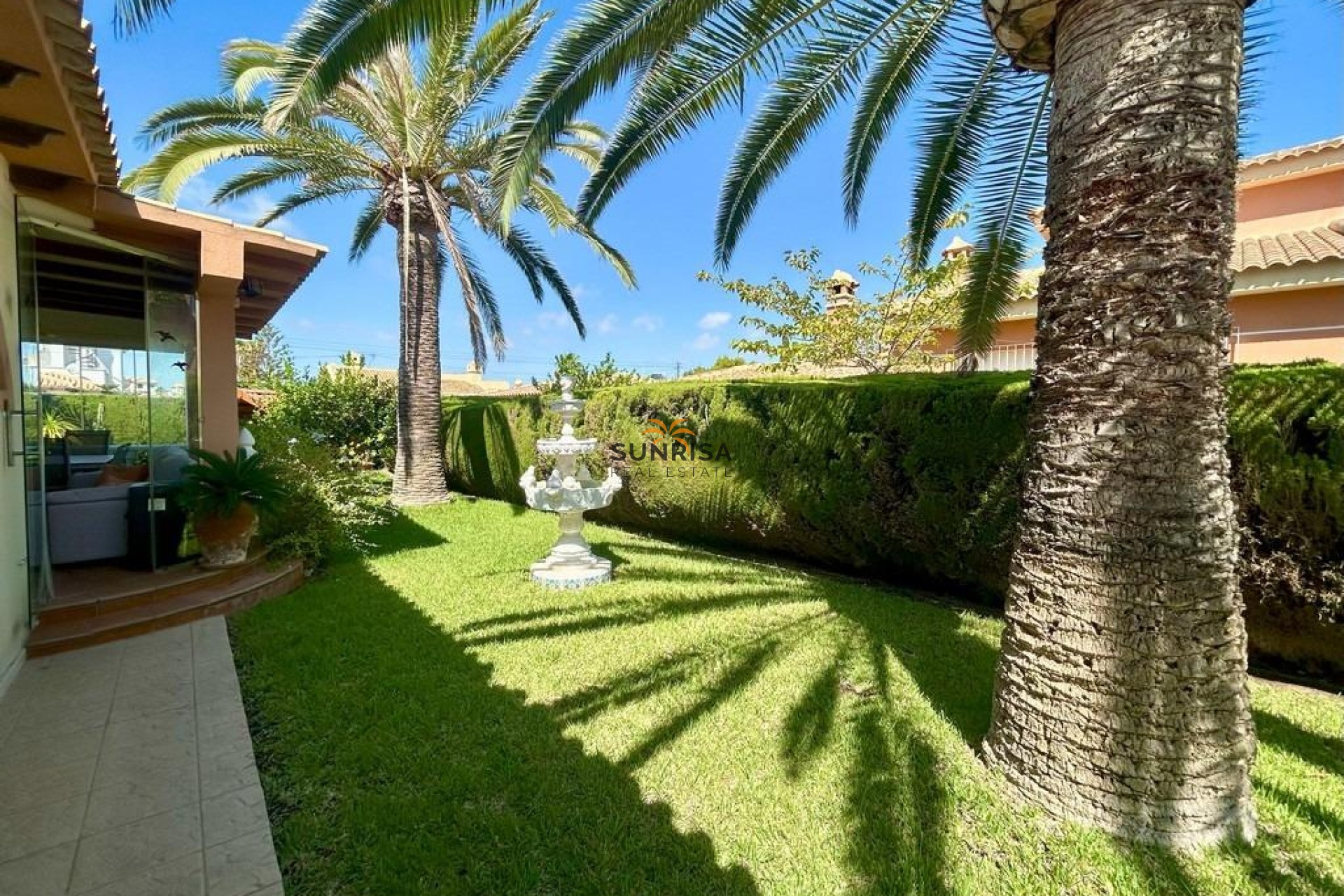 Herverkoop - Villa - Orihuela Costa