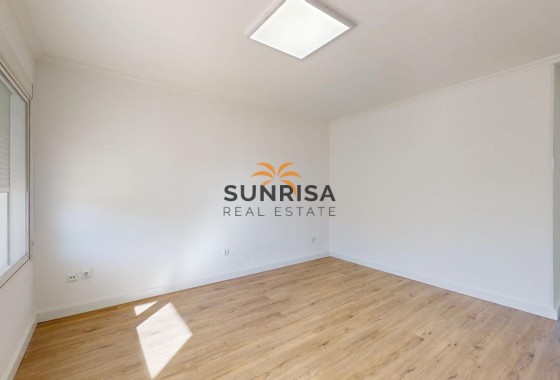 Bungalow · Revente - Orihuela Costa · Villamartín - Las Filipinas · Alicante · Espagne