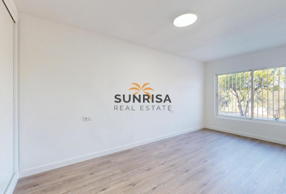 Bungalow · Revente - Orihuela Costa · Villamartín - Las Filipinas · Alicante · Espagne