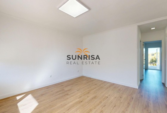 Bungalow · Revente - Orihuela Costa · Villamartín - Las Filipinas · Alicante · Espagne