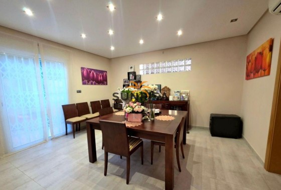 Villa · Revente - Dehesa de Campoamor · Alicante · Espagne