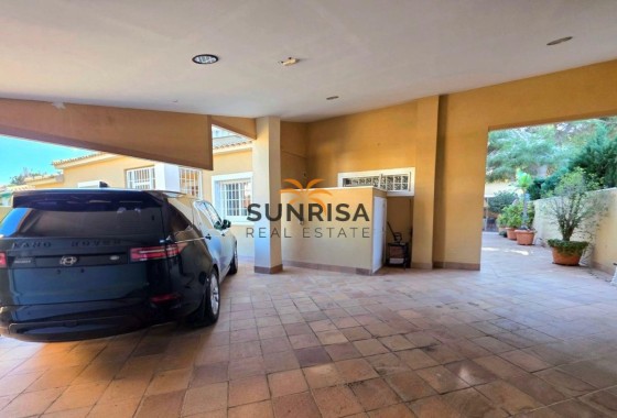 Villa · Revente - Dehesa de Campoamor · Alicante · Espagne