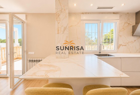 Villa · Revente - Dehesa de Campoamor · Alicante · Espagne