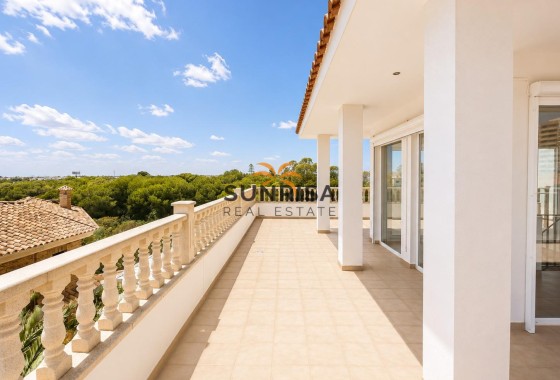 Villa · Revente - Dehesa de Campoamor · Alicante · Espagne