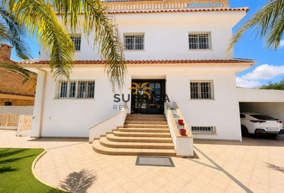 Villa · Revente - Dehesa de Campoamor · Alicante · Espagne