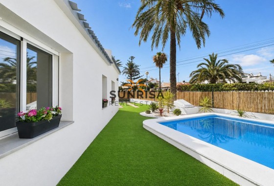 Maison jumelée · Revente - Orihuela Costa · Punta Prima · Alicante · Espagne