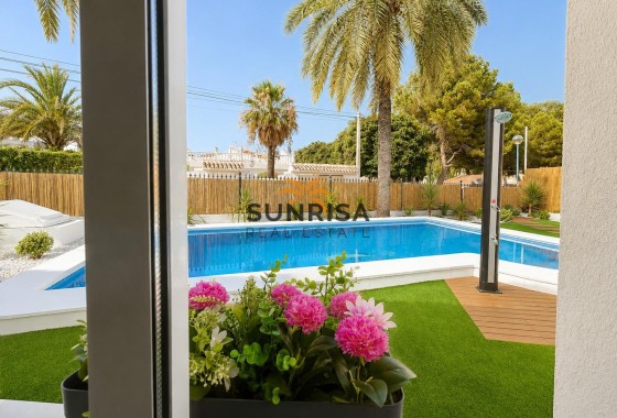 Maison jumelée · Revente - Orihuela Costa · Punta Prima · Alicante · Espagne