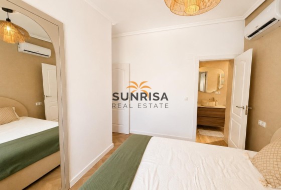 Maison jumelée · Revente - Orihuela Costa · Punta Prima · Alicante · Espagne