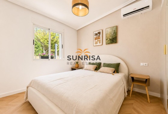 Maison jumelée · Revente - Orihuela Costa · Punta Prima · Alicante · Espagne