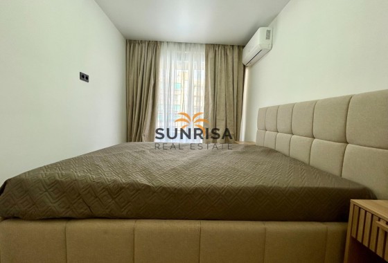 Apartamento · Reventa - Torrevieja · Punta Prima · Alicante · España