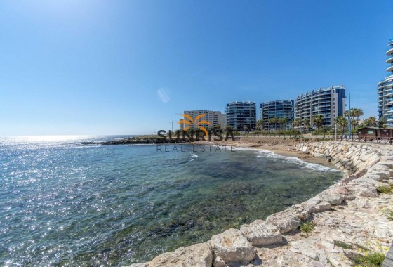 Apartamento · Reventa - Torrevieja · Punta Prima · Alicante · España