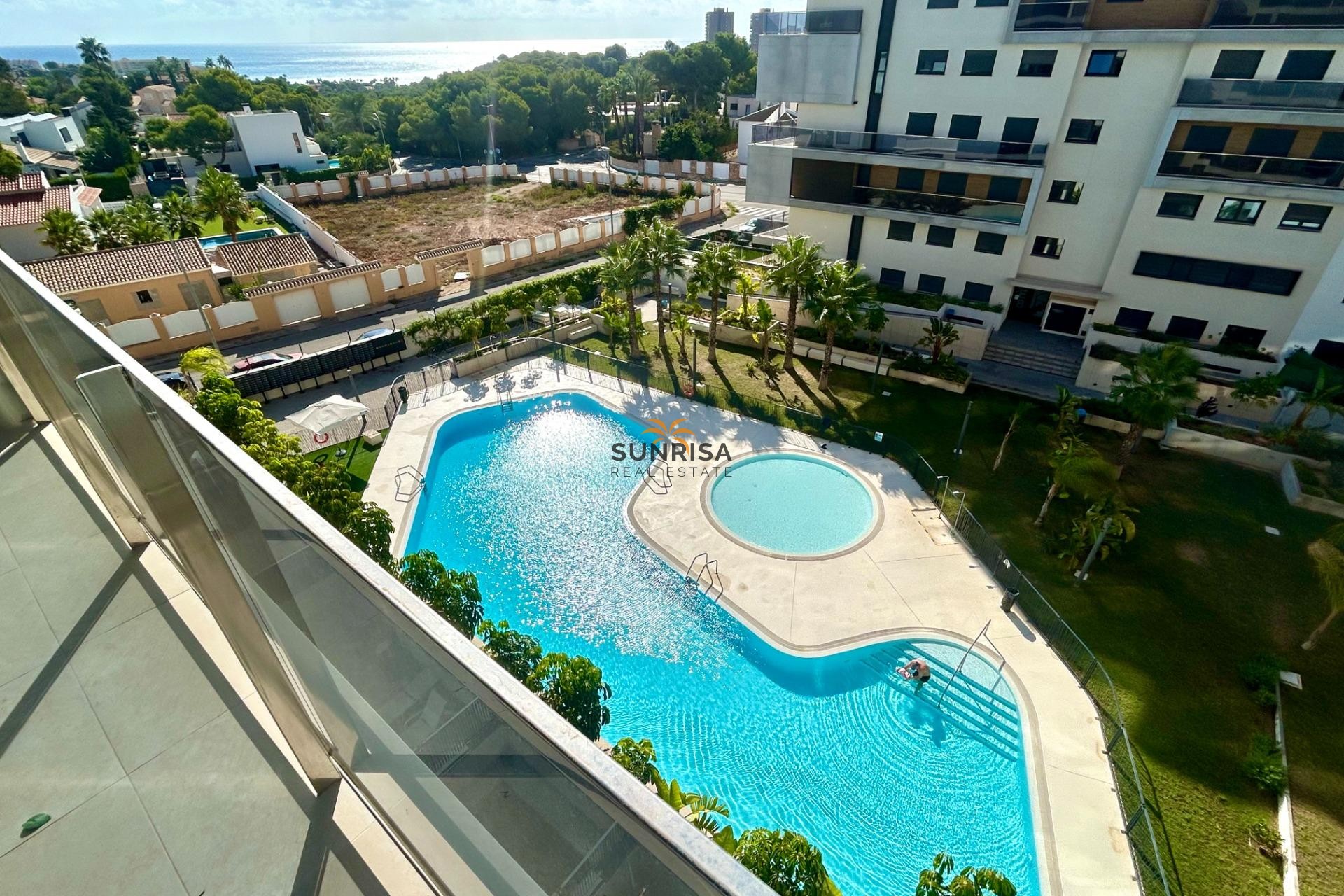 Resale - Apartment - Dehesa de Campoamor