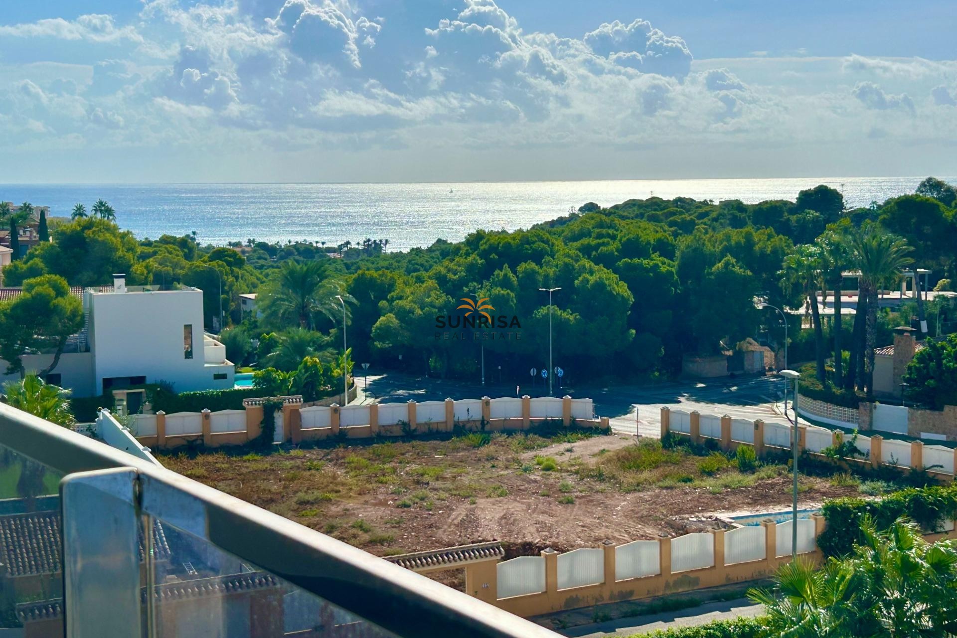 Resale - Apartment - Dehesa de Campoamor