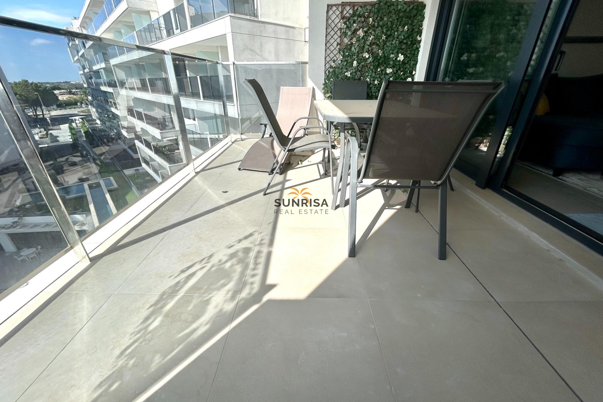 Resale - Apartment - Dehesa de Campoamor