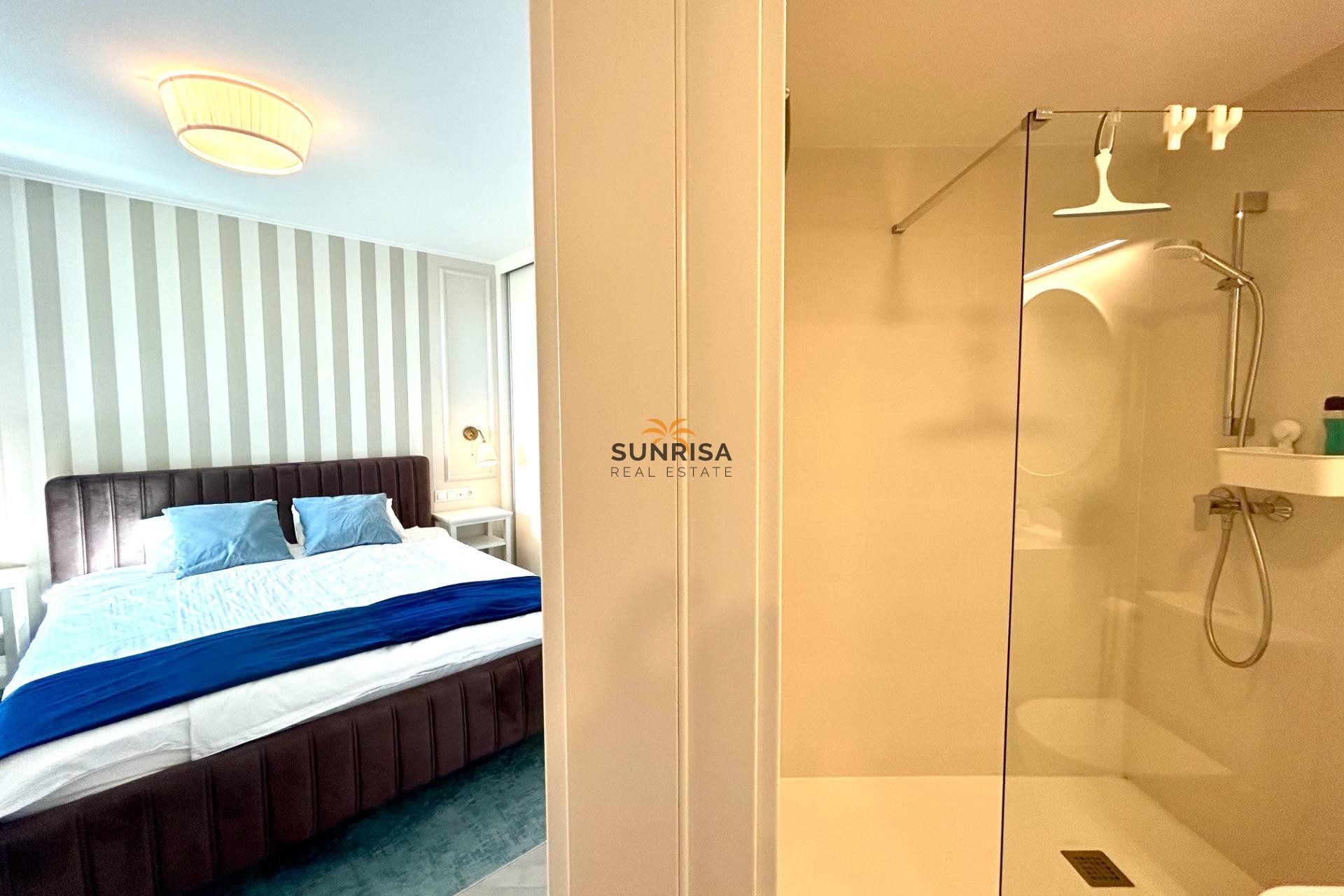 Resale - Apartment - Dehesa de Campoamor