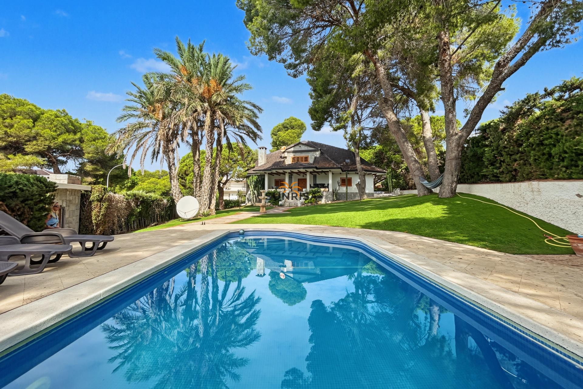 Revente - Villa - Orihuela Costa